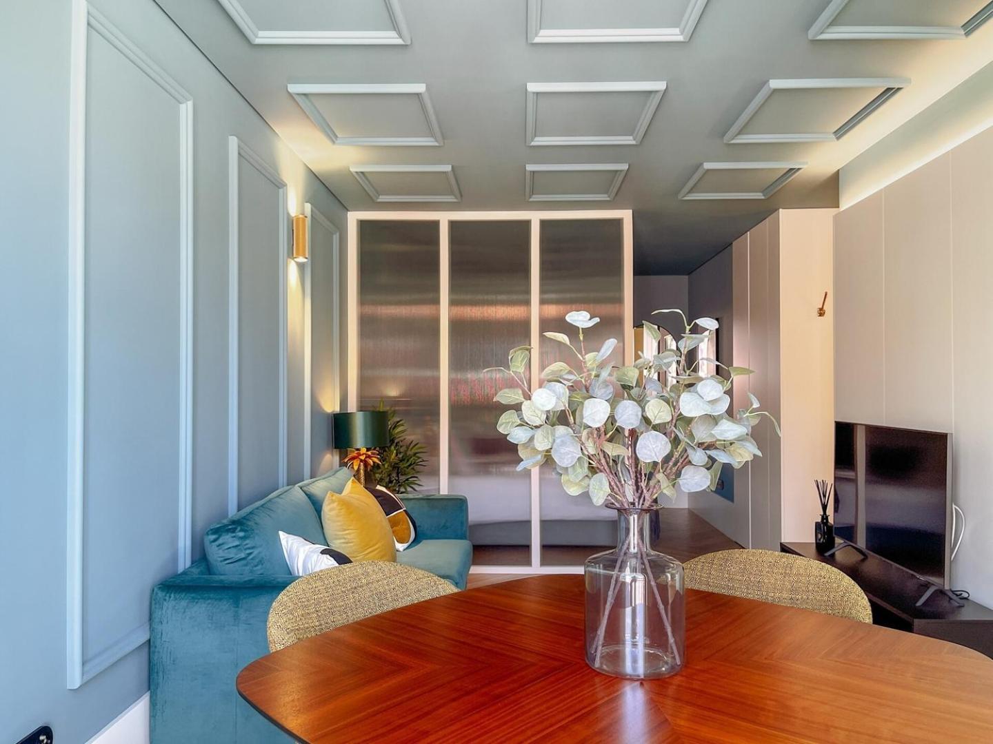 Award-winning Loft Design With View To Douro River Apartamento *